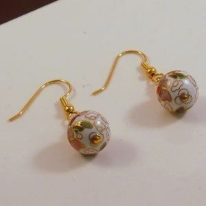 ❤️Designs by Suni Rainbow Globe Goldtone Earrings